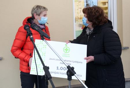 OTVORITEV LEKARNE CERKNICA 21 FOTO LJUBO VUKELIČ